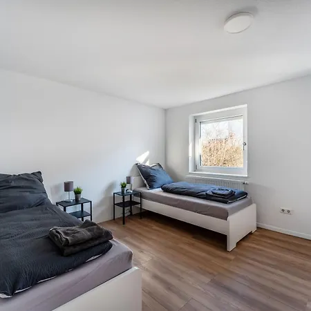 Modernisiertes Haus Mit Drei